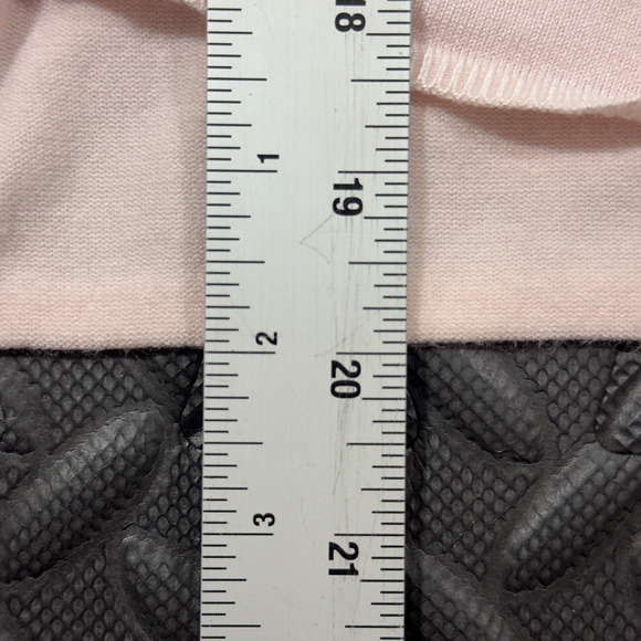 Guess Authentic Sweater Women's Large Pink Knit Cropped V-Neck Thermal Gorpcore - Picture 8 of 8